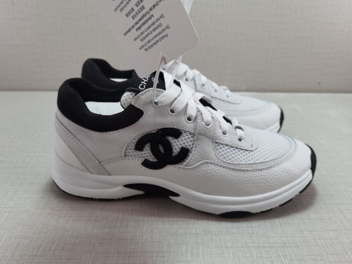 Ch**el sneaker