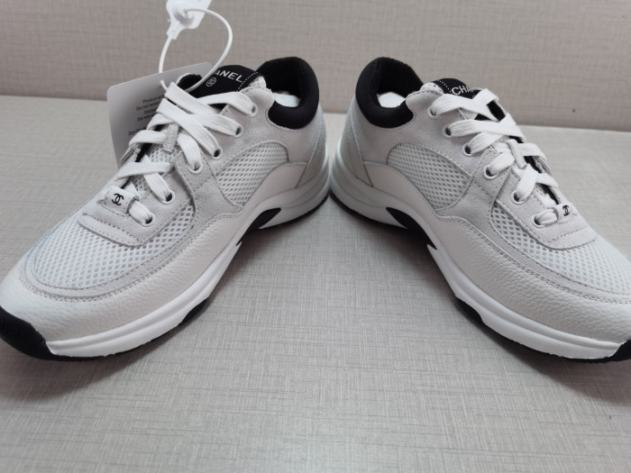 Ch**el sneaker