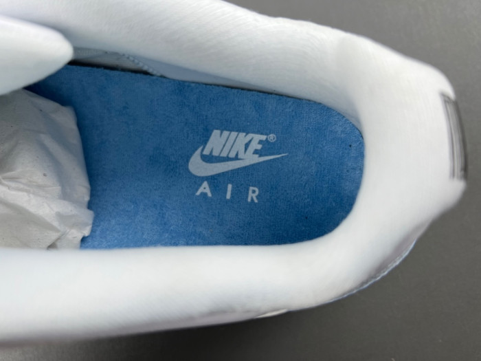 AIR JORDAN 11 LOW “UNIVERSITY BLUE” FV5104-100