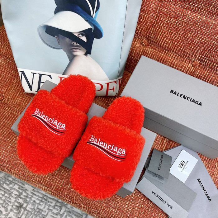 Ba1en*iaga FURRY SLIDE SANDAL