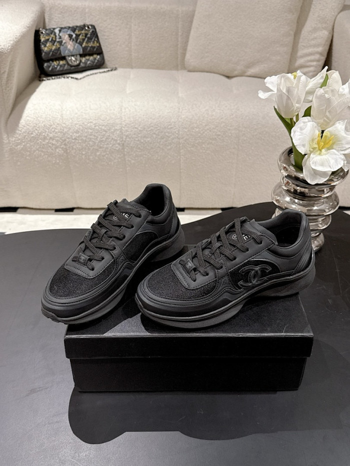 Ch**el sneaker