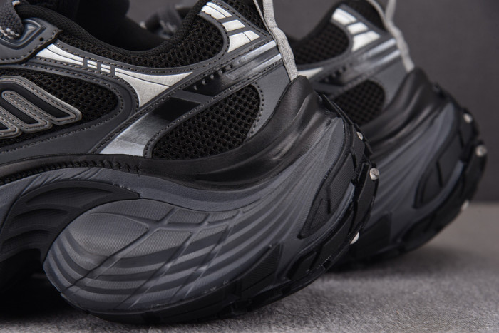 Ba1en*iaga 6XL SNEAKER