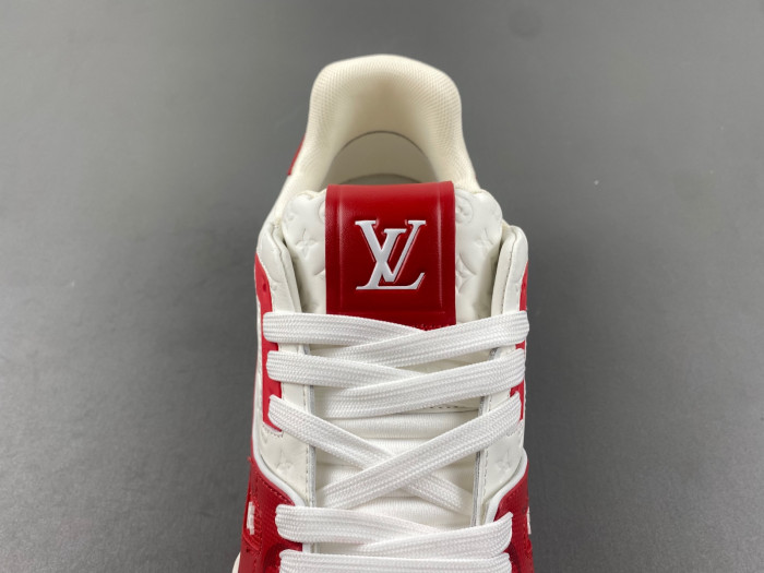 l0vis Vvtt0n lv trainer