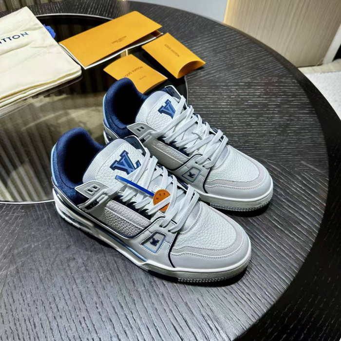 L0vis Vvtt0n LV trainer