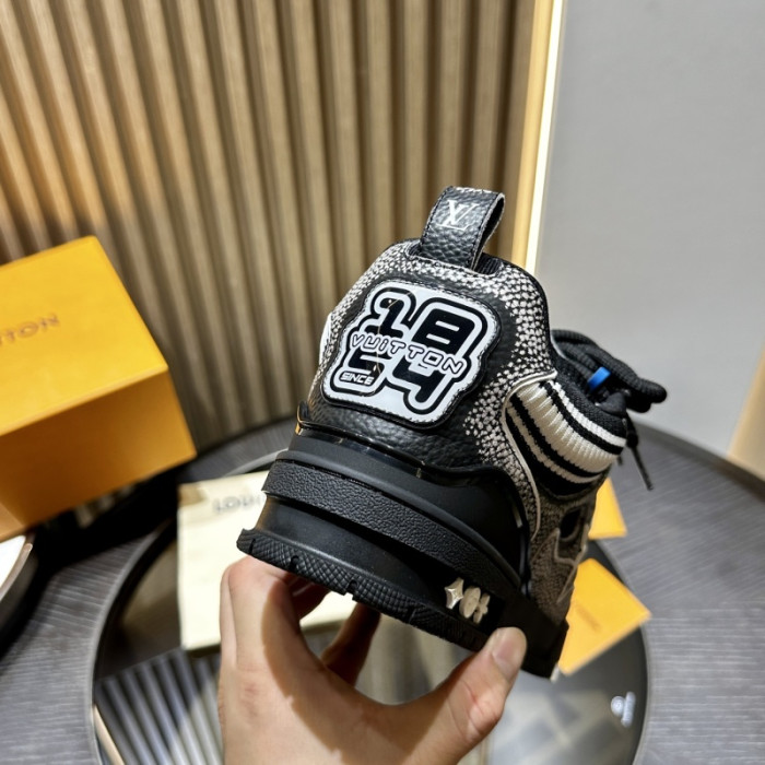 l0vis Vvtt0n skate trainer