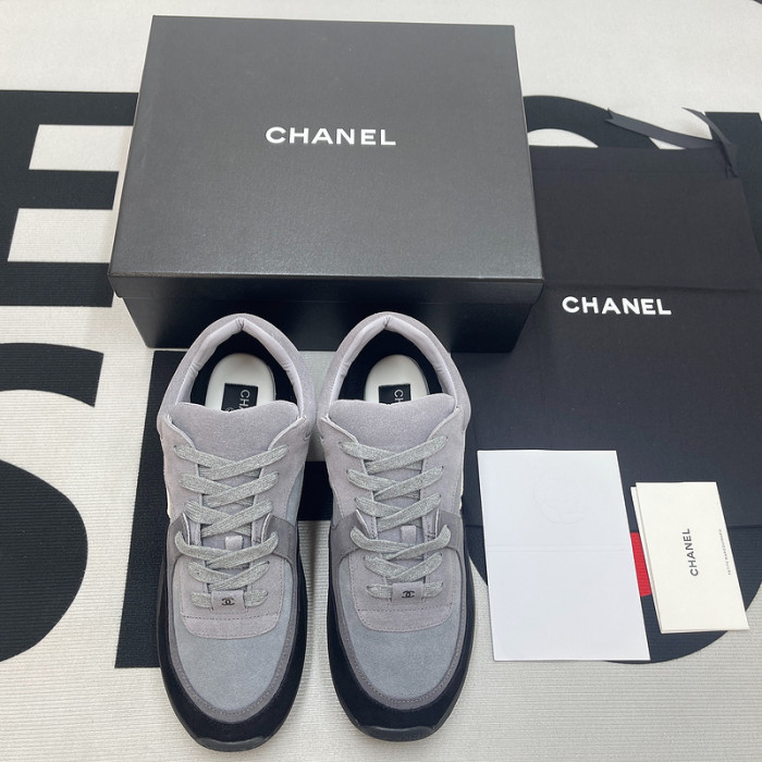 Ch**el sneaker