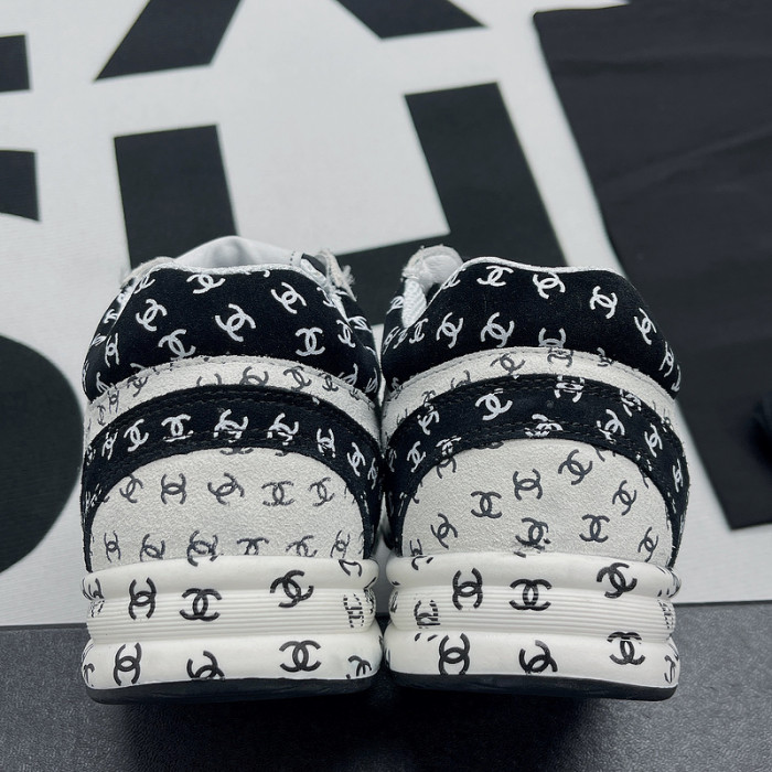 Ch**el sneaker