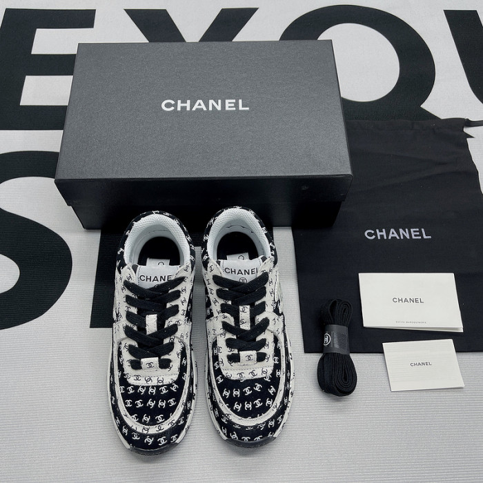 Ch**el sneaker
