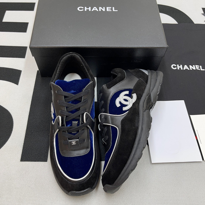 Ch**el sneaker