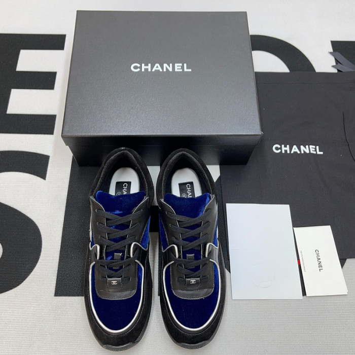 Ch**el sneaker