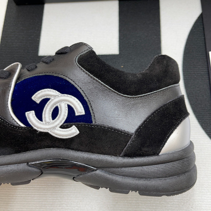 Ch**el sneaker