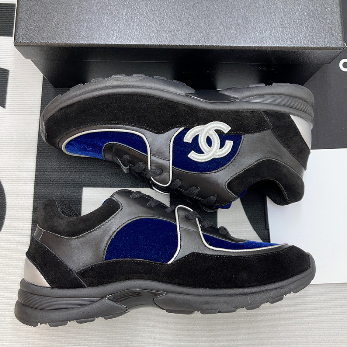 Ch**el sneaker