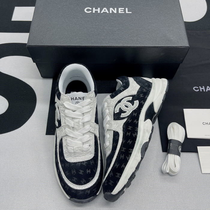 Ch**el sneaker