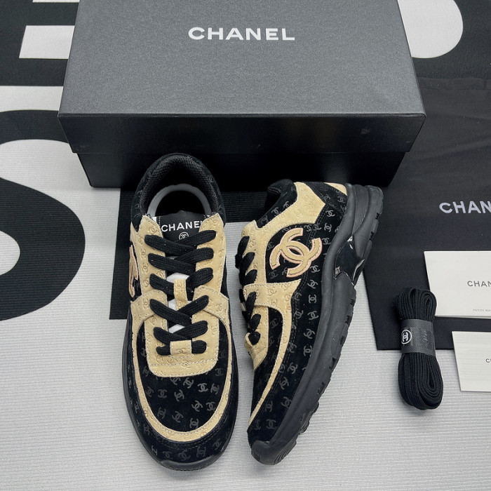 Ch**el sneaker