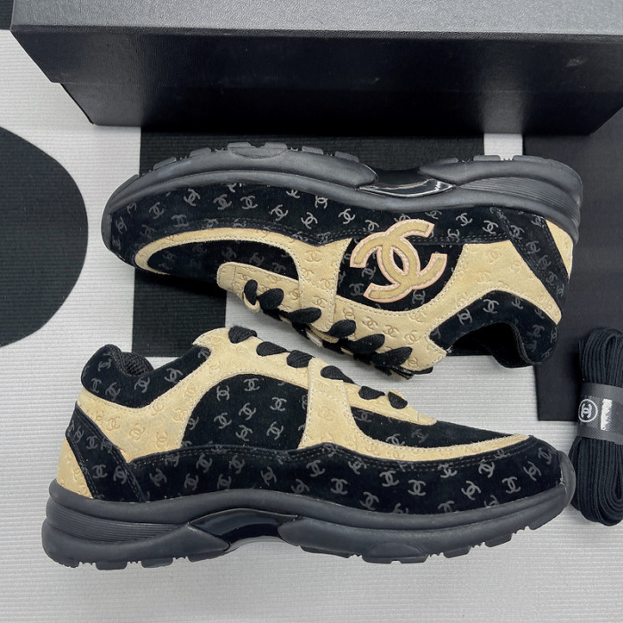 Ch**el sneaker