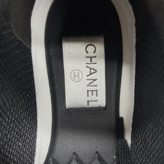 Ch**el sneaker
