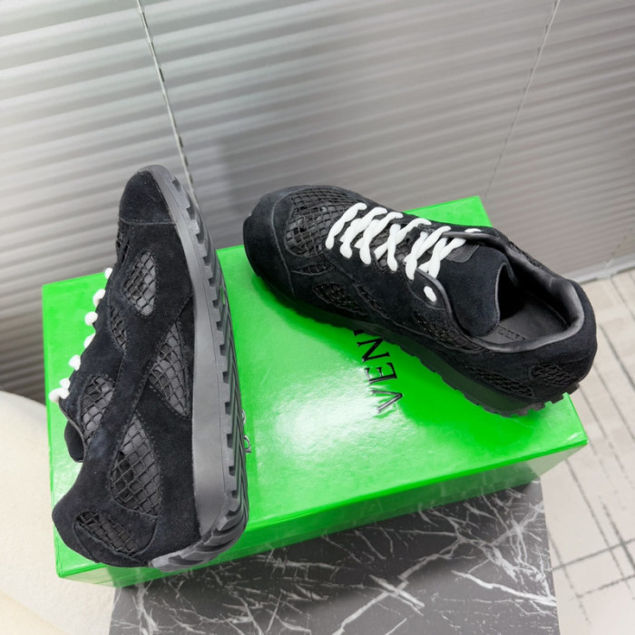 B0tt*ga Ven*ta ORBIT SNEAKER