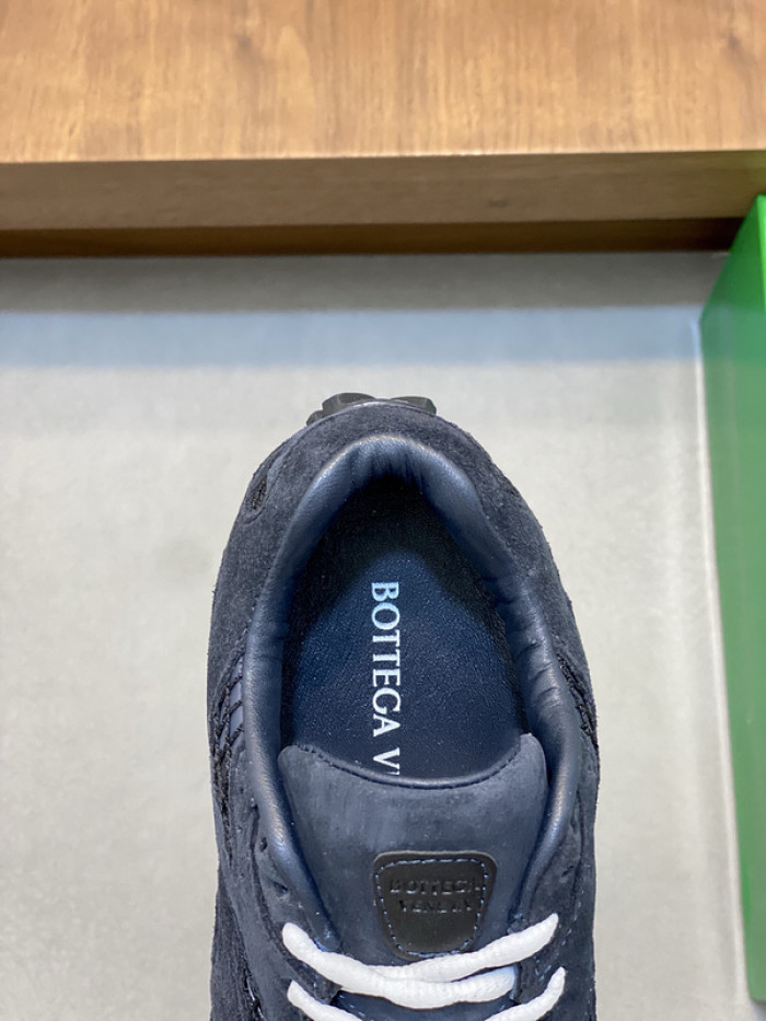 B0tt*ga Ven*ta ORBIT SNEAKER