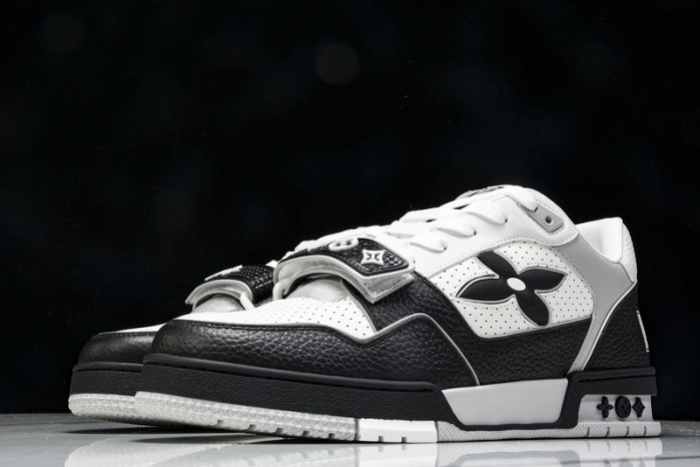 LV SKATE SNEAKER