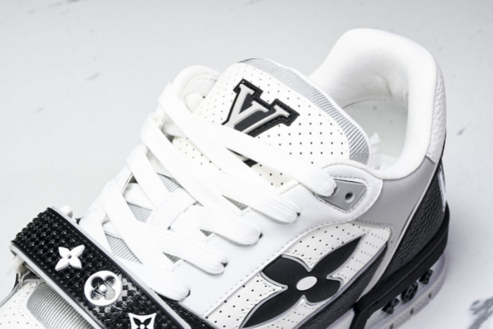 LV SKATE SNEAKER