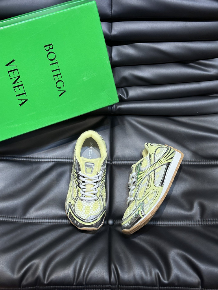 b0tt*ga Ven*ta orbit sneaker