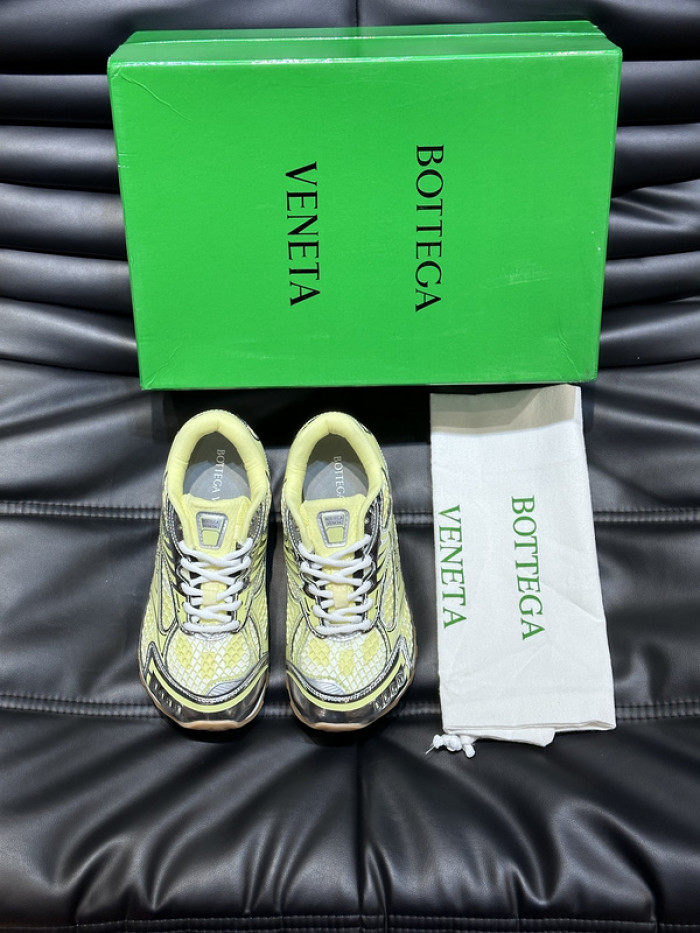 b0tt*ga Ven*ta orbit sneaker