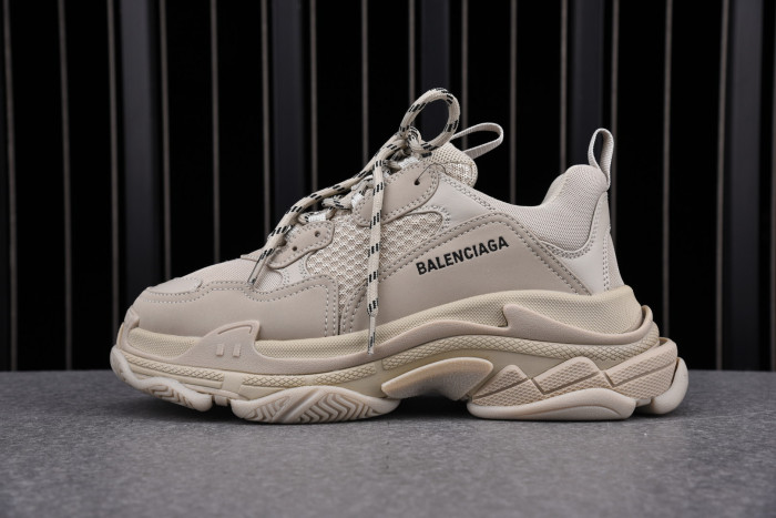 Ba*len*cia*ga triple s beige (w) 524039w2fw19700